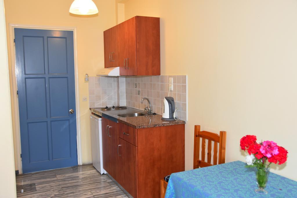 Blue Sky Hotel - Petra - Lesvos - Greece Екстериор снимка