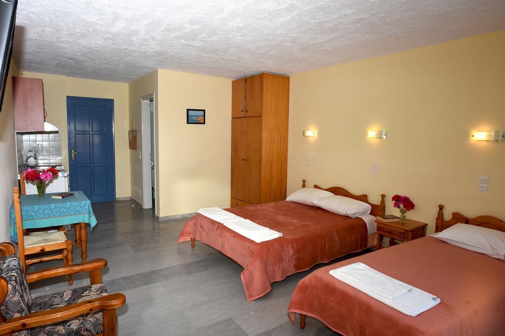 Blue Sky Hotel - Petra - Lesvos - Greece Екстериор снимка