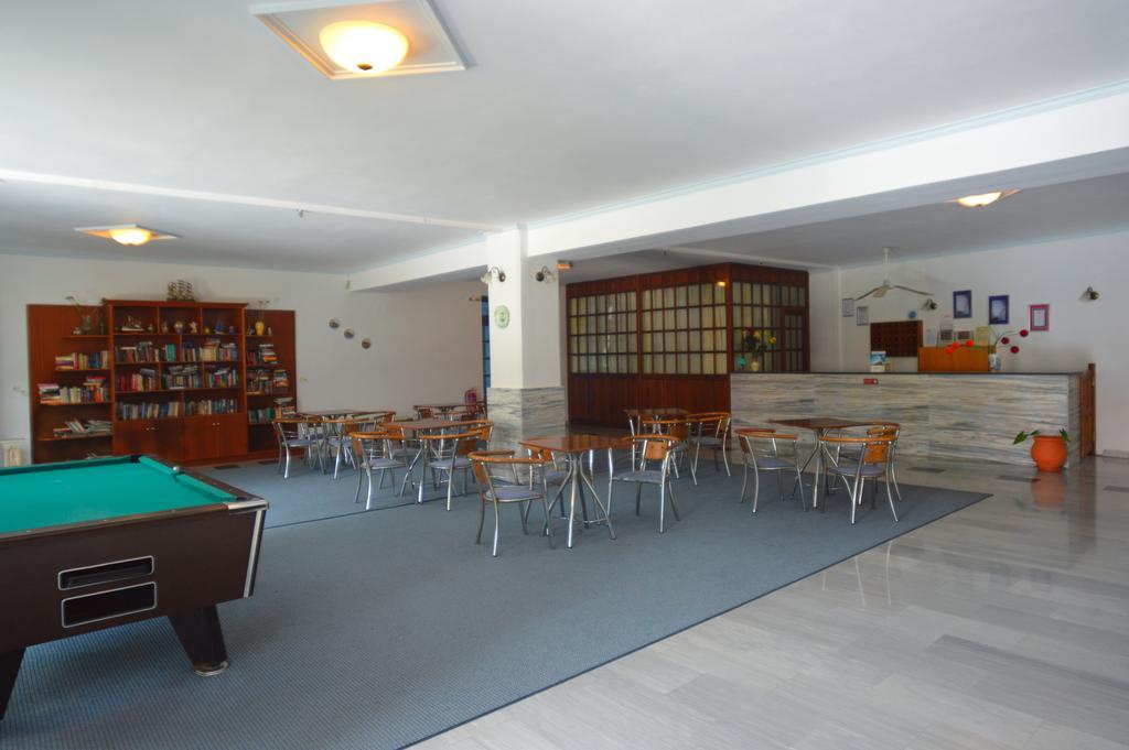 Blue Sky Hotel - Petra - Lesvos - Greece Екстериор снимка