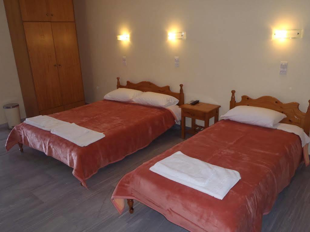 Blue Sky Hotel - Petra - Lesvos - Greece Екстериор снимка