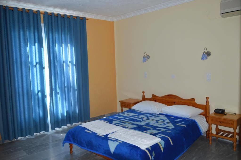 Blue Sky Hotel - Petra - Lesvos - Greece Екстериор снимка