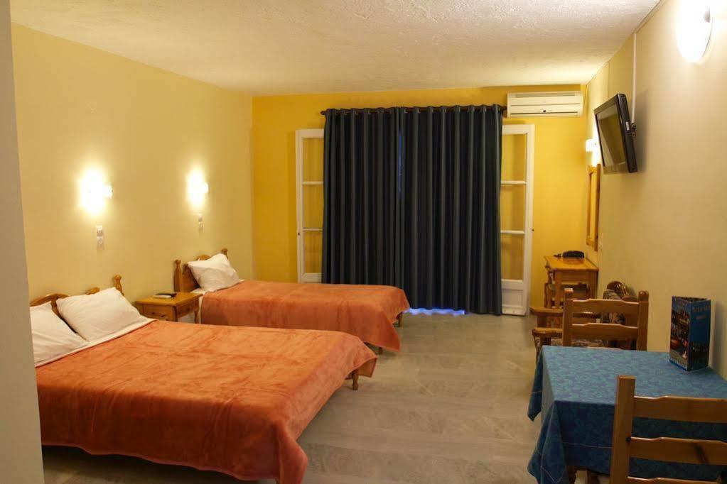 Blue Sky Hotel - Petra - Lesvos - Greece Екстериор снимка